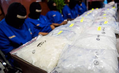 4 Tersangka dan Barang Bukti Sabu 1,6 Ton Tiba di Jakarta